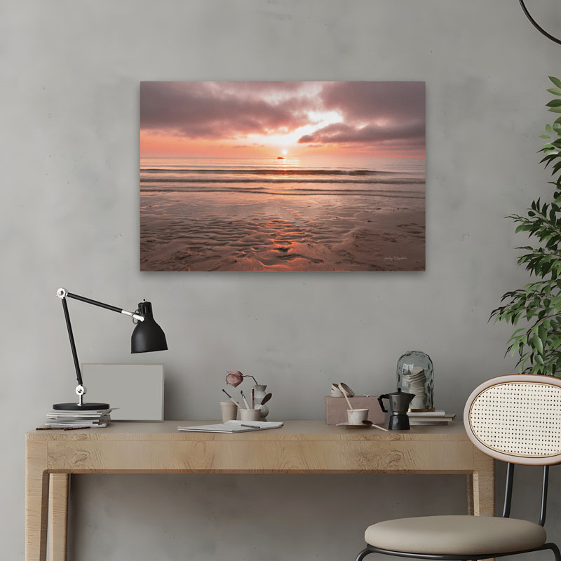 «Let It Set With The Sun», paysage de plage gris contemporain avec nuage, H 24 po x l 16 po