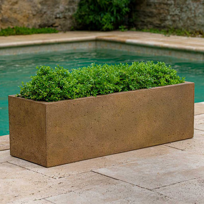 Boîte à fleurs en béton coulé Trough
