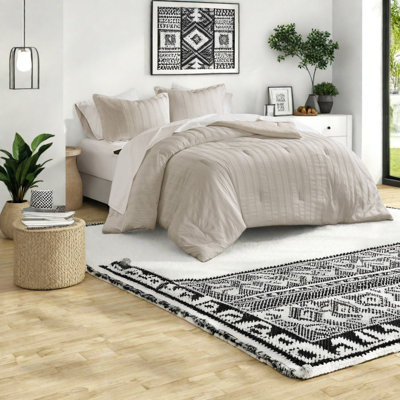 Ensembles de literie pour très grand lit neutres 7 pièces, tissu en polyester confortable avec motif rayé tissé pour une maison moderne