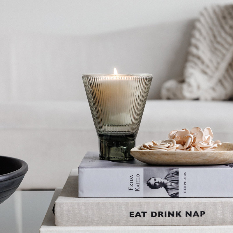 ZAI Candle - Oud & Bergamot, Charcoal