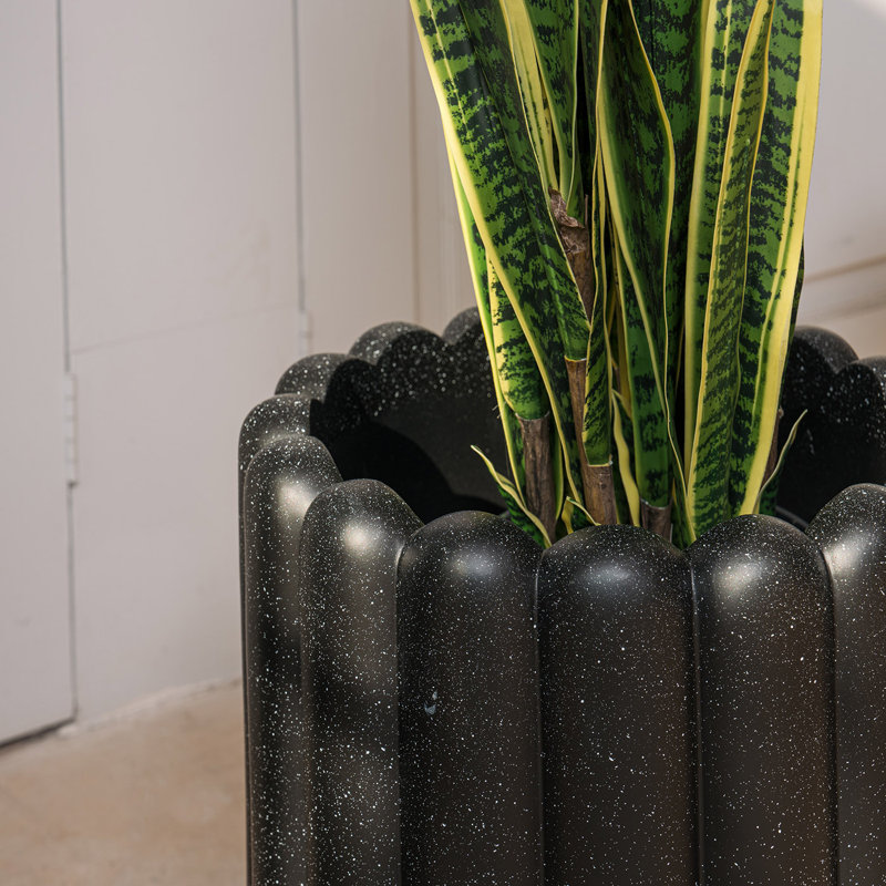 Jardinière Robinet de 16 pouces de hauteur, Noir