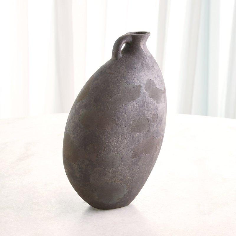 Diviners Vessel-Soot