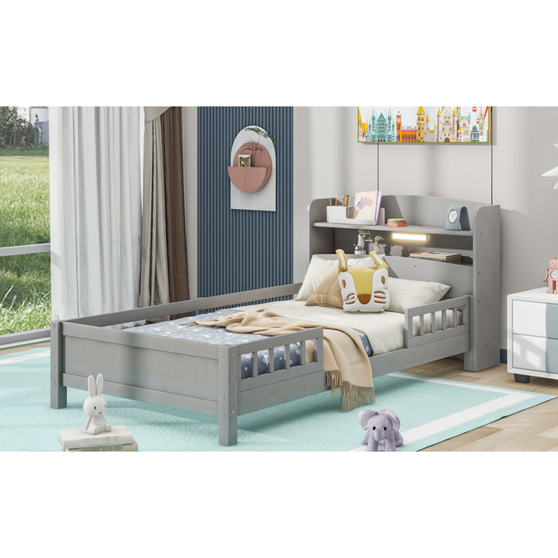 Lit plateforme simple gris antique avec fabrication en bois, DEL intégrée, tête de lit avec rangement et garde-corps