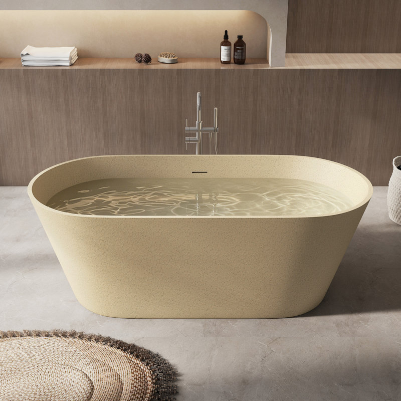 Baignoire de trempage autoportante de 63 po à surface solide, baignoire en terrazzo beige mat avec bonde centrale