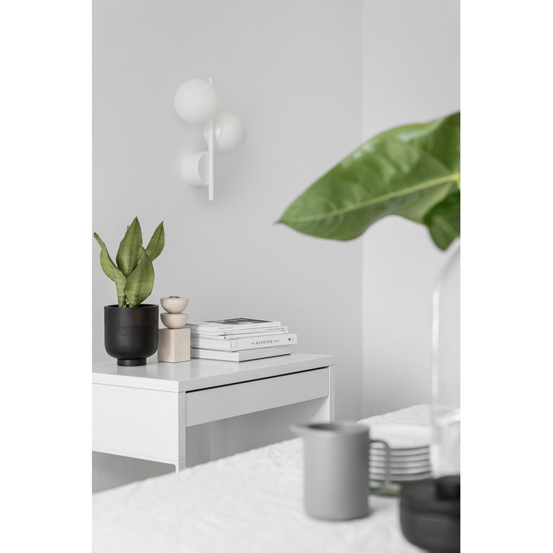 Gammell Wallchiere, White