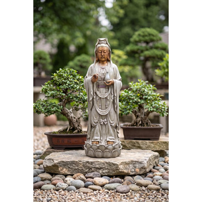 Statue debout de déesse asiatique Guan Yin