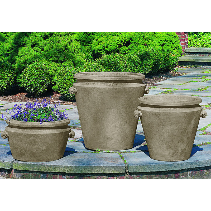 Scroll Handle Handmade Planter, Verde, 19" H x 22" W x 20" D