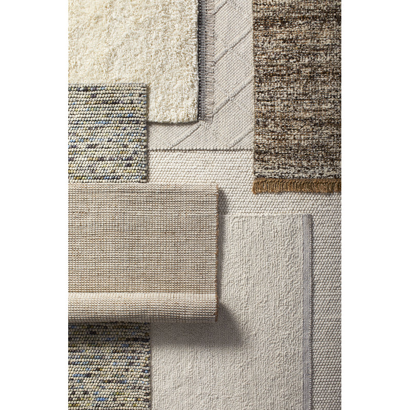 Ada Handmade Wool Cream Area Rug, Rectangle 6' x 9'