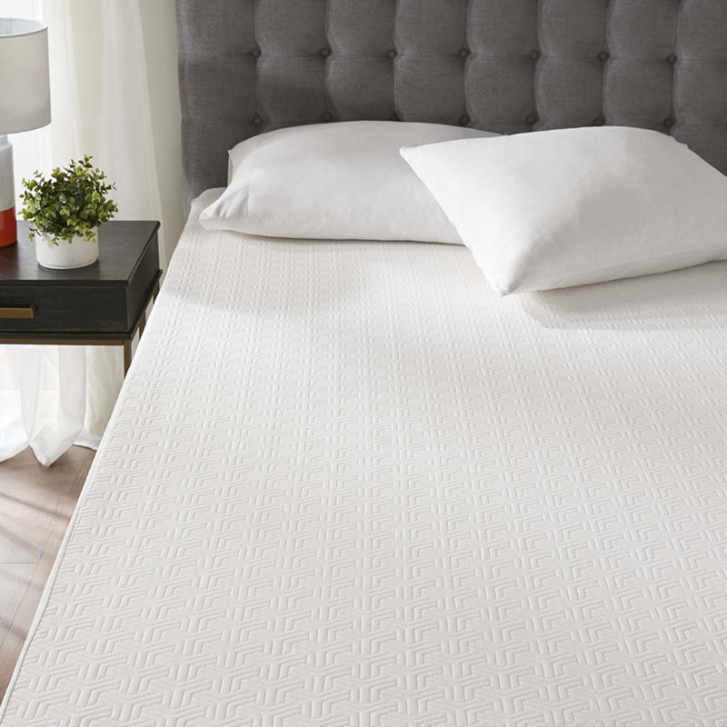 Surmatelas en mousse viscoélastique 3 "/ 4", parfait pour une bonne nuit de sommeil, 4", Très grand californien