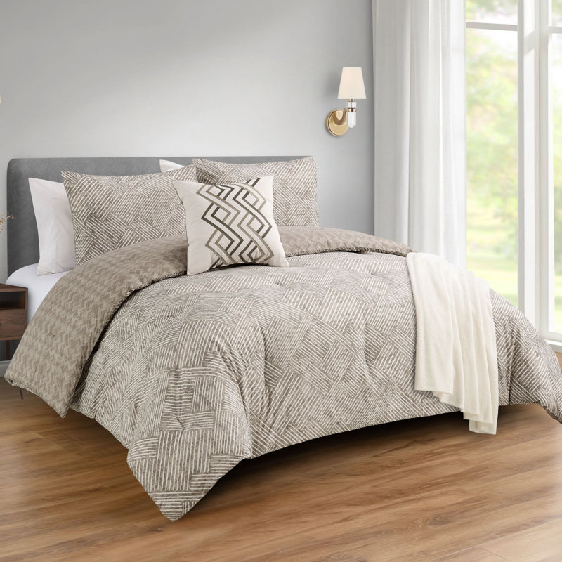 Almonaster 5pc Full/Queen Comforter Set, Queen