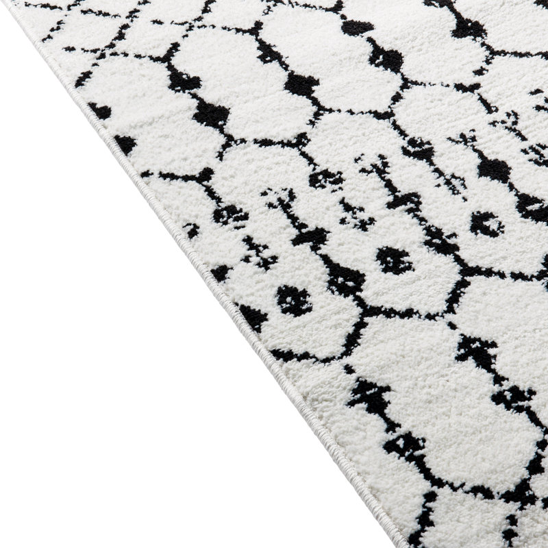 Geometric Indoor Rug, Runner 2' x 6'