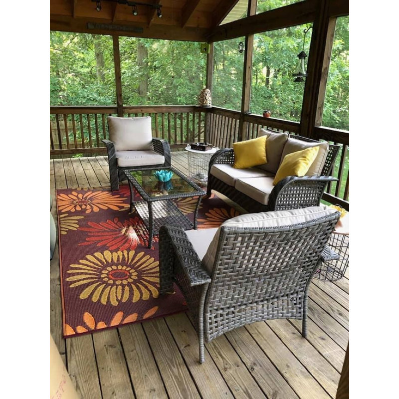 Daisy Red Indoor/Outdoor Area Rug - Reversible, UV Resistant, 100% Recycled Material, Rectangle 5' x 8'