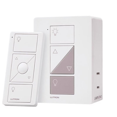 Gradateur blanc 100 W à prise intelligente Lutron Caseta avec télécommande 1 paquet
