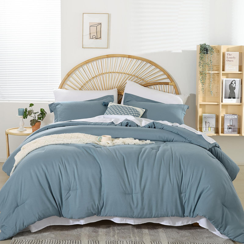 Fluffy Comforter Set 7 Pieces-Bedding Set for All Seasons Soft Comforter With Fitted Sheet, Flat Sheet, Pillow Shams, Pillowcases