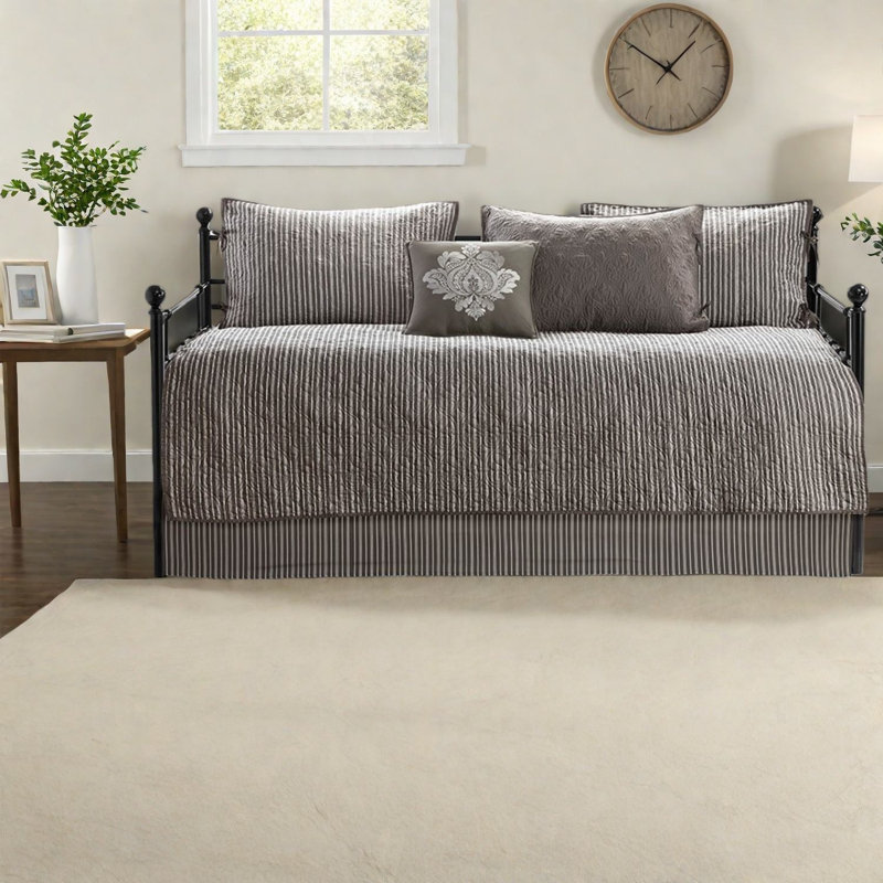 Comfortable Cotton Reversible Bedding Sets, Cottage Style For Home