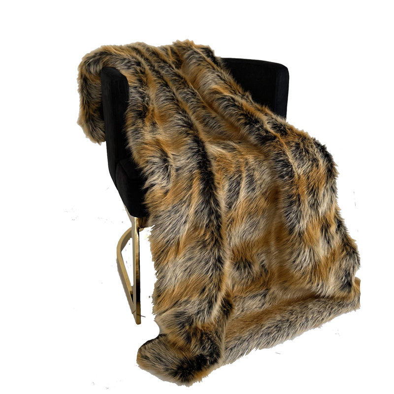 Couverture en fausse fourrure Chinchilla, L 96 po x L 110 po