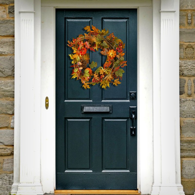 24" Decorated Maple Leaf Wreath