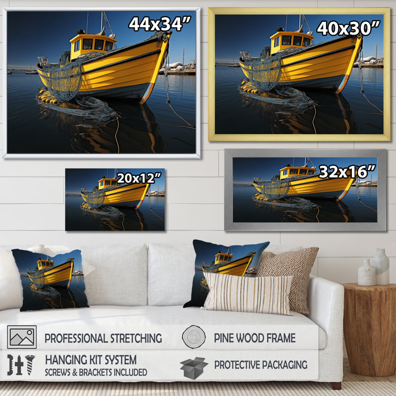 Port Harbour Shadows V - Nautical & Beach Wall Art Living Room, H 12 po x l 20 po x P 1 po, Cadre flottant blanc