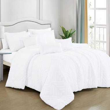 Red Barrel Studio® Suniya White Microfiber Reversible Comforter Set  Jacquard & Tufted & Reviews - Wayfair Canada