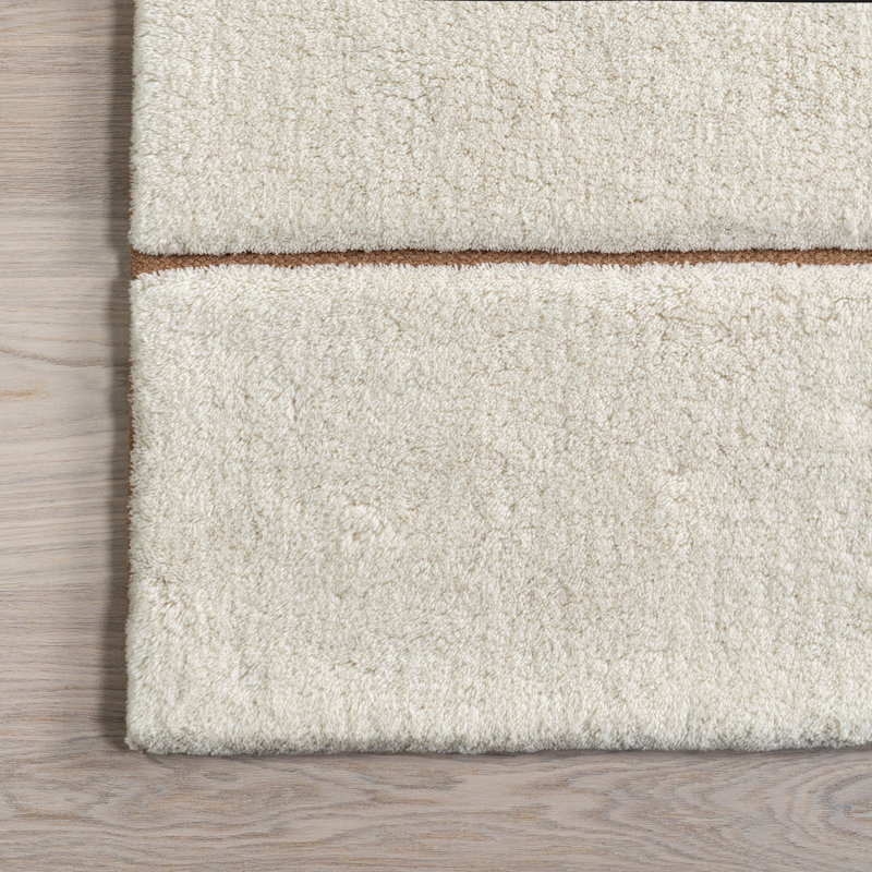 Ivory Geometric Handmade Wool 4' x 6' Area Rug