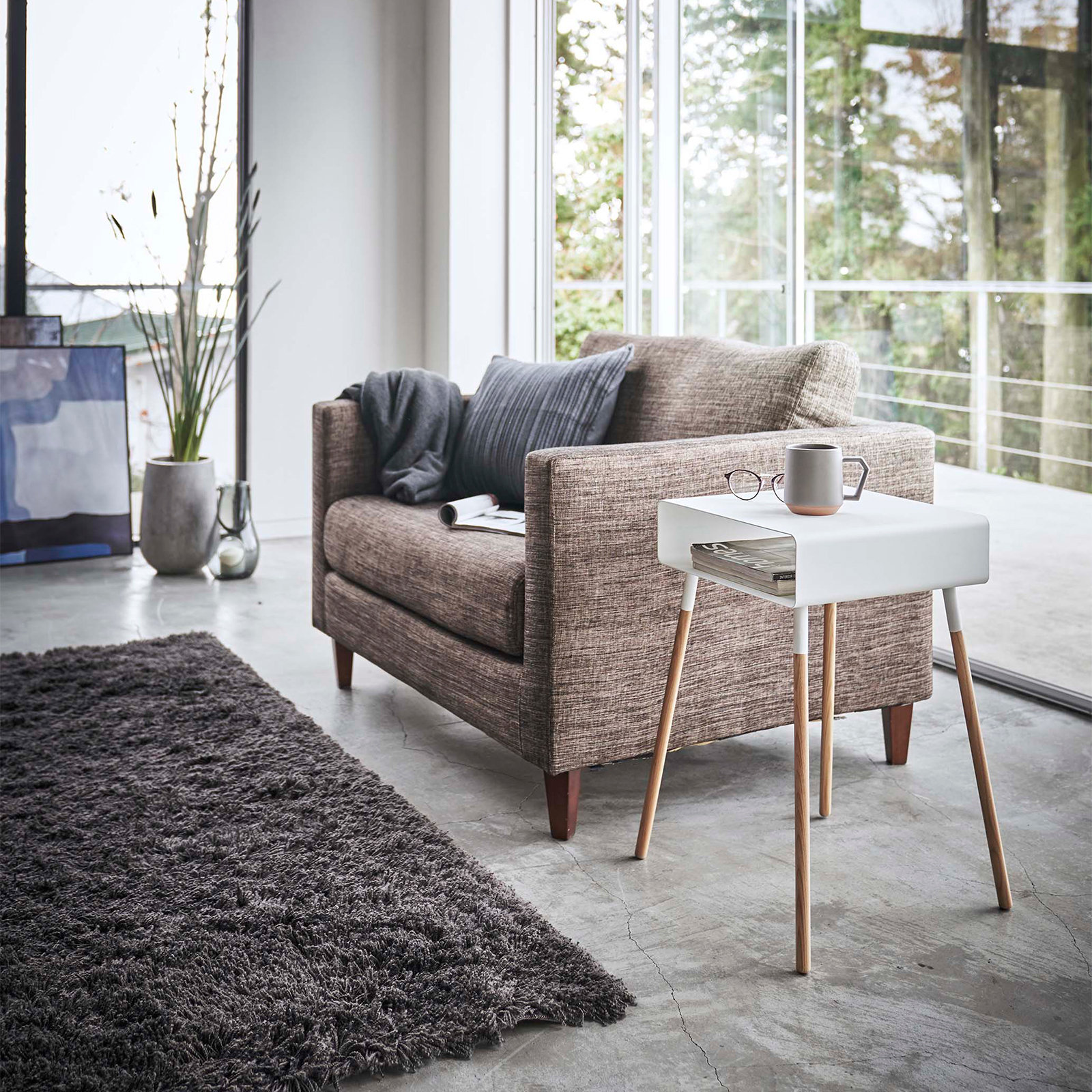16" End Table, White