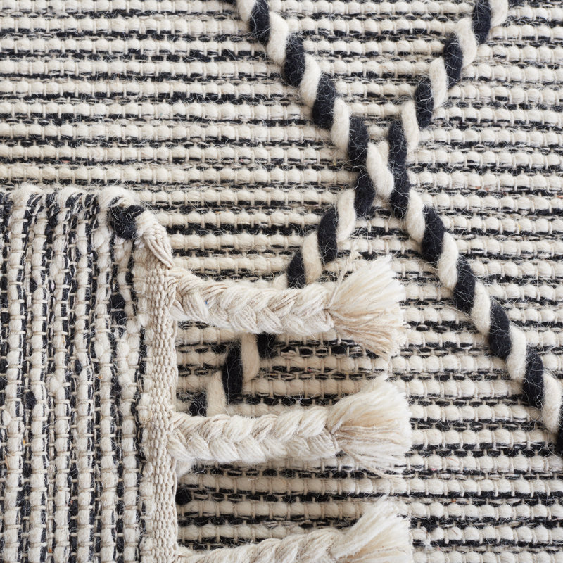 Dessiree Hand Woven Wool And Cotton Geometric Rug, Rectangle 5' x 8'