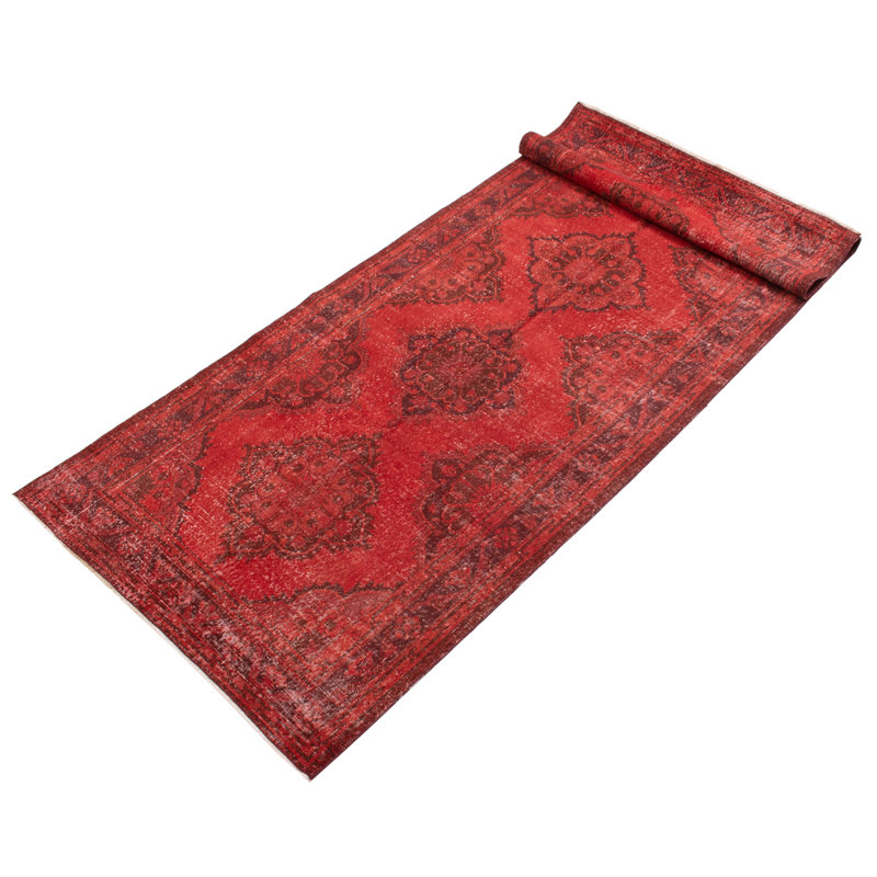 Tapis rouge foncé à transition de couleur 4 pi 10 po x 13 pi 0 po