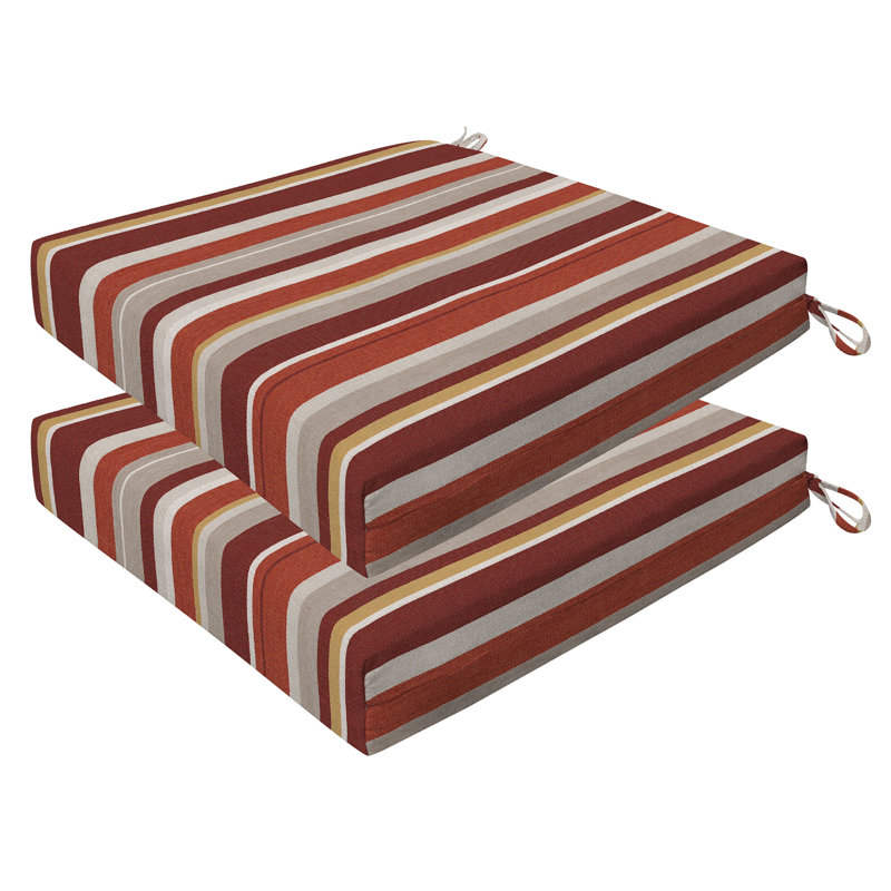 Coussin de siège d'extérieur carré Meridian, L 18 po x P 17,5 po, Rayures Adobe