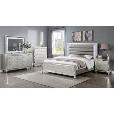 Modern Luxury Stunning Silver Finish 1Pc Queen Side Panel Bed Plush Channel Tufted Integrated LED Lighting