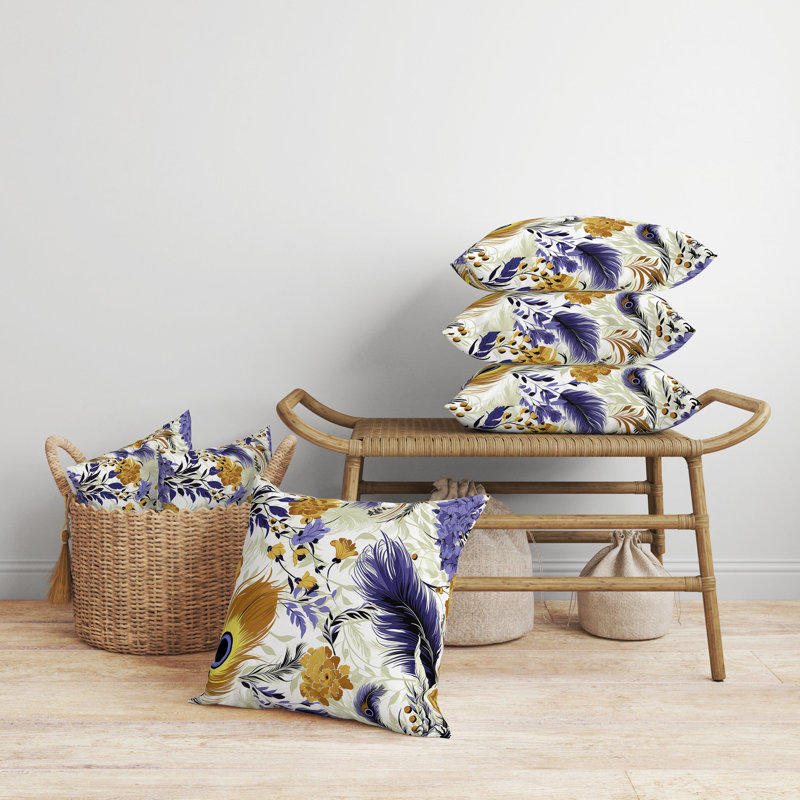 Coussin en faux suède à plumes Opus, Bleu / floral doré, H 16 po x l 16 po