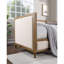 Lit de jour rembourré en tissu beige avec lit en chêne clair