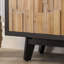 Armoire de rangement moderne à 4 portes en bois avec motif géométrique texturé - porte en bois naturel