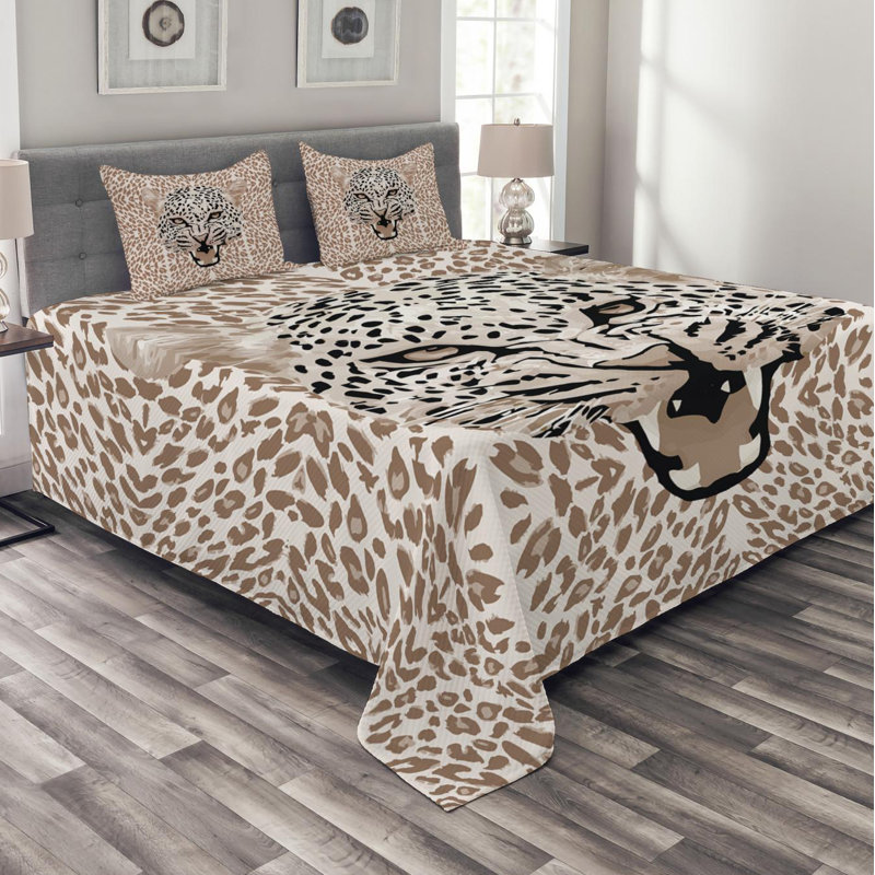 Eclectic Polyester Animal Print Coverlet, Queen Coverlet + 2 Shams