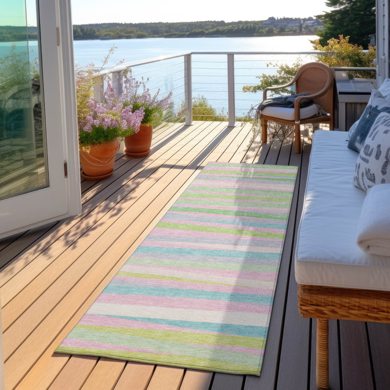 Tapis vert intérieur / extérieur lavable Liora , 2'3" x 7'6"