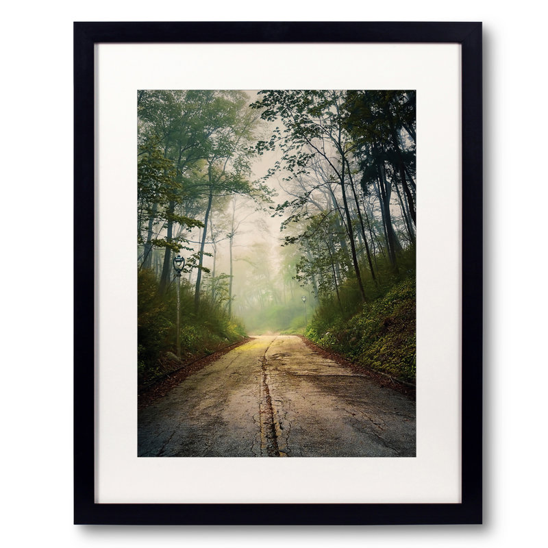 «Forsaken Road» par Scott Norris - photographie avec cadre photo, H 21,25 po x l 17,25 po