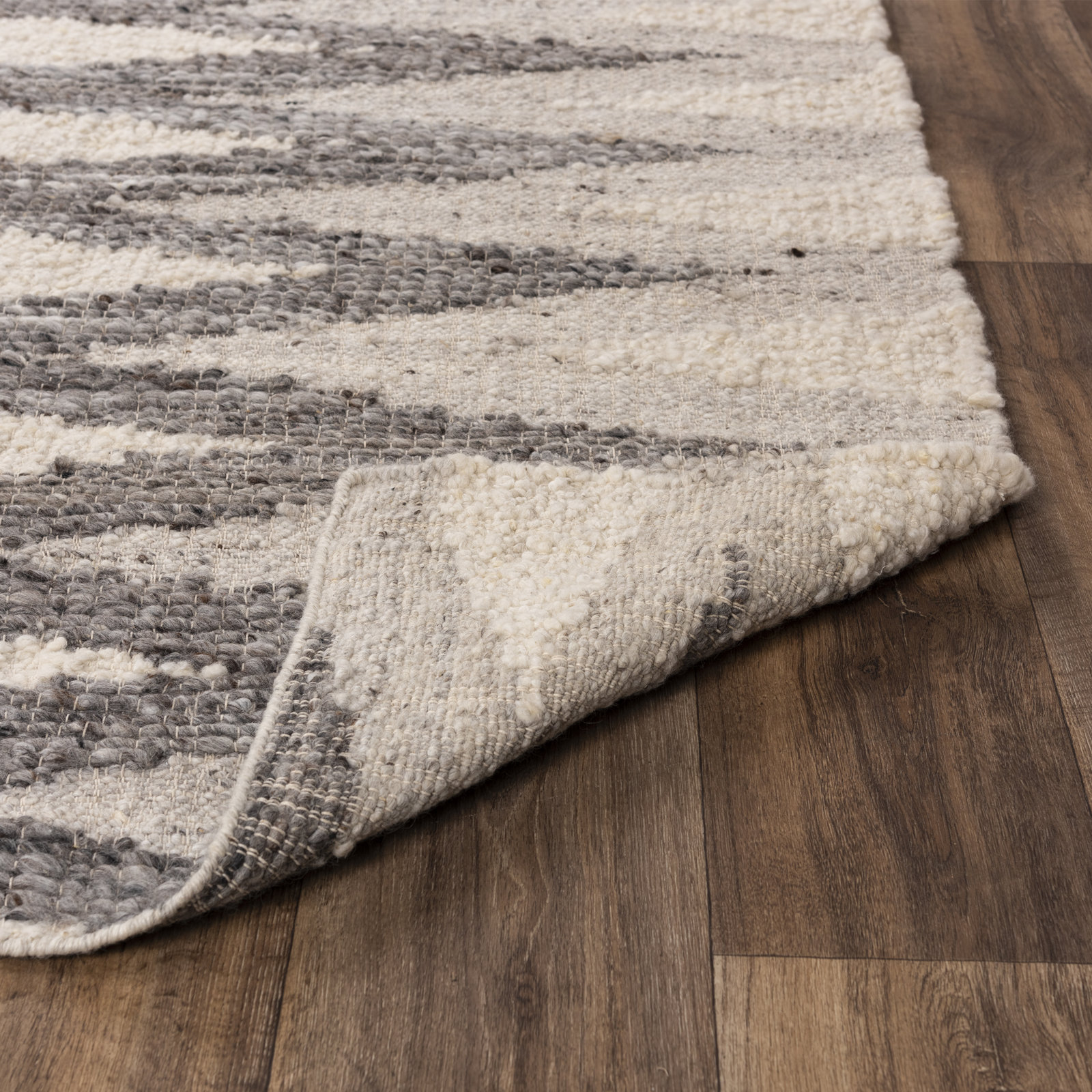 Homer Handmade Silver/Gray/Cream Rug, Rectangle 5' x 7'6"