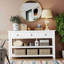 Console rétro avec deux tablettes ouvertes, structure en bois de pin massif et pieds pour le salon (blanc antique)-378480654-378480641