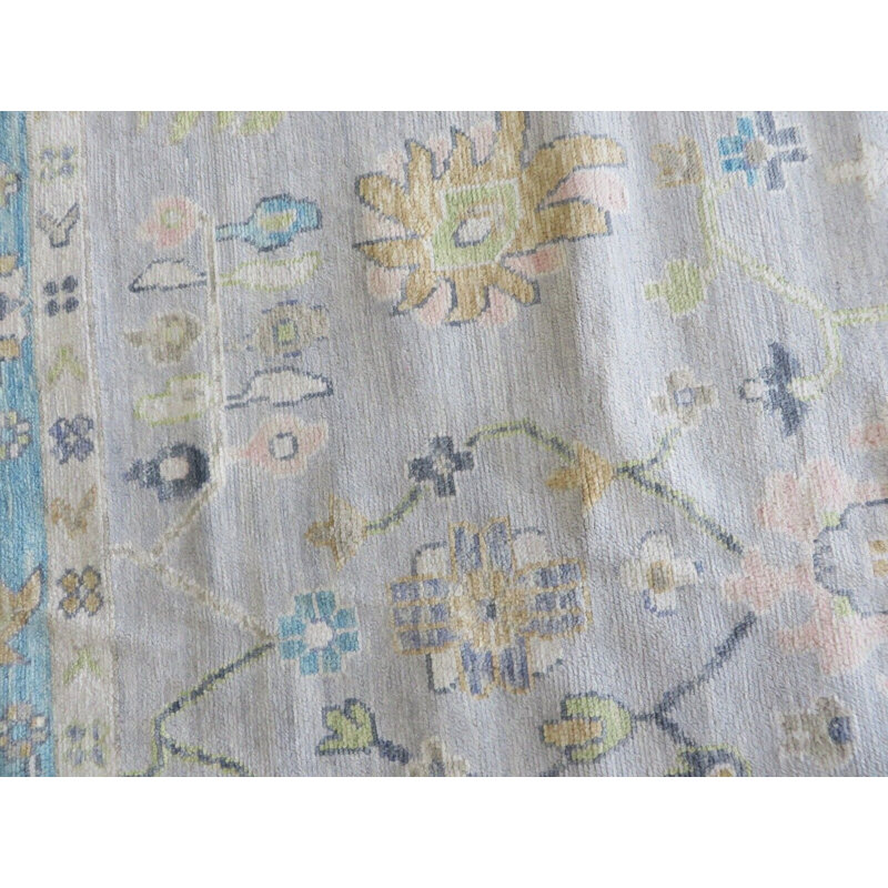 Tapis unique gris de 10 pi x 14 pi One-of-a-Kind