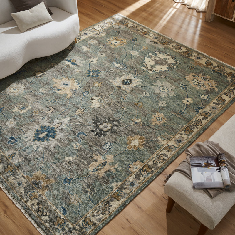 Oushara Hand Knotted Wool Oriental Area Rug, Rectangle 9' x 12'