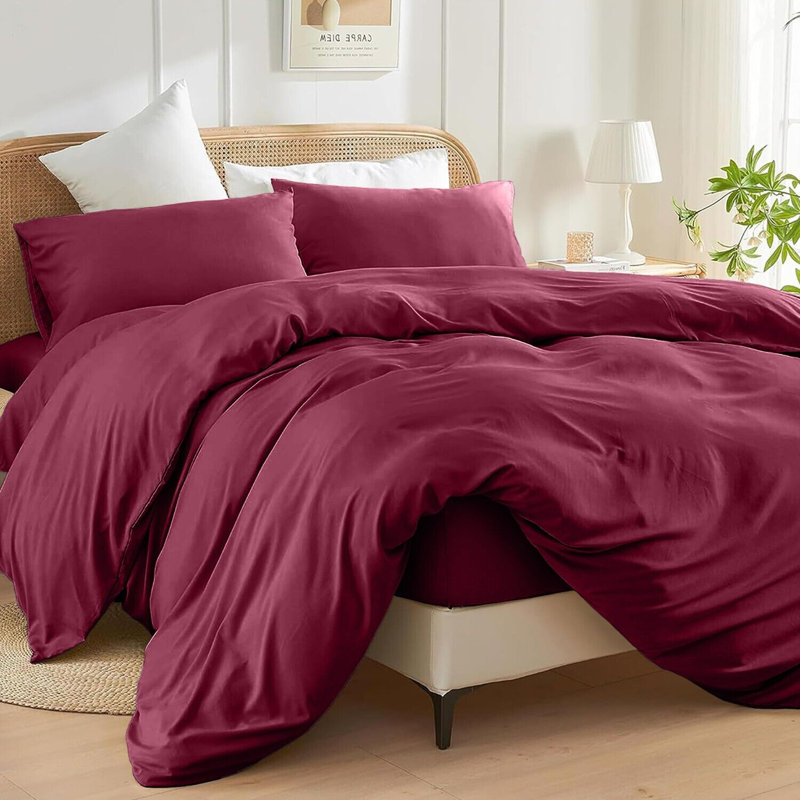 Luxurious 4-Piece Microfiber Duvet Complete Cover Set, Burgundy, Double Duvet Cover Set + 3 Additional Pieces