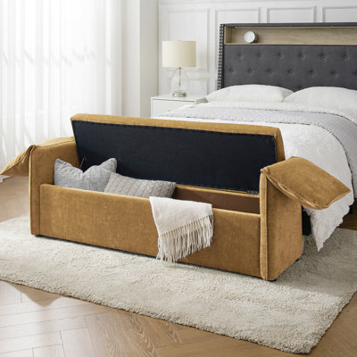 Banc de rangement rembourré de 61 po de largeur avec coussins Aristides