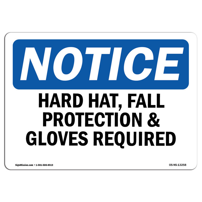 Casque de protection antichute et gants requis