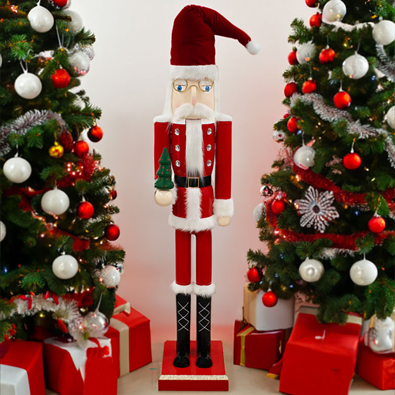 Mr Claus Nutcracker Statue