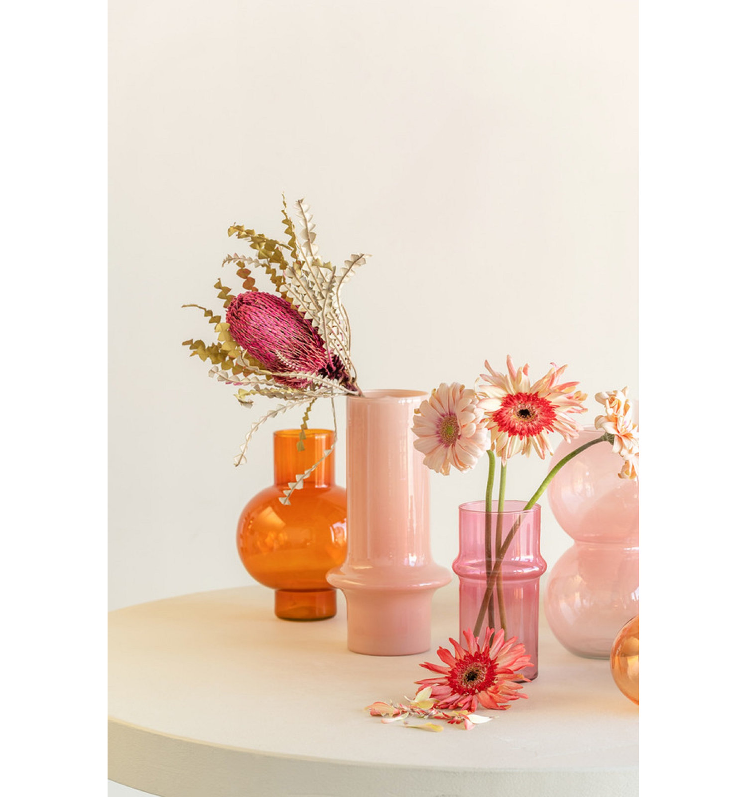 Dayne 12.2'' Glass Table Vase