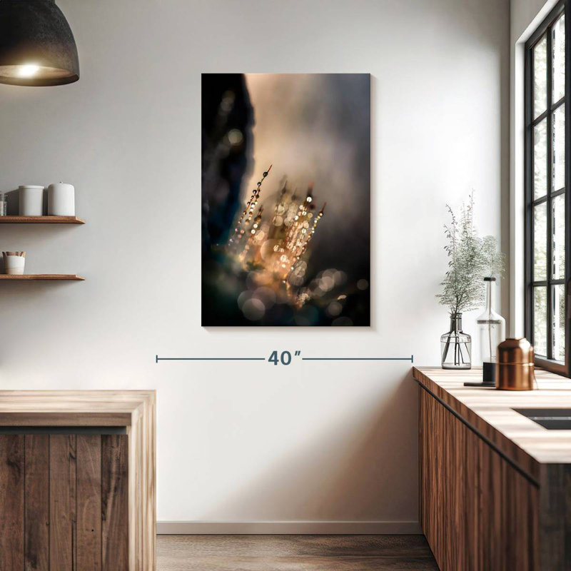 Avery Dazzle, 39" H x 26" W
