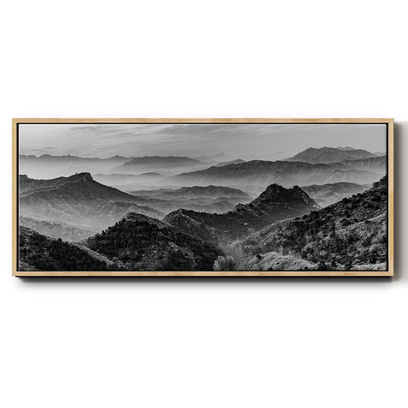 «Mountains of the Great Wall», toile encadrée, H 8 po x l 20 po