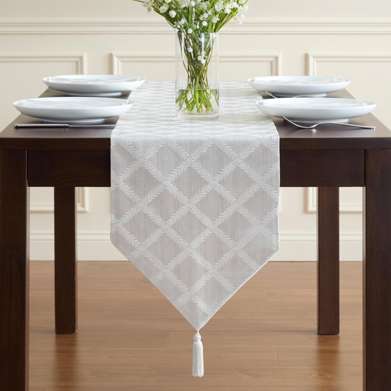 Lenox Laurel Leaf Reversible Table Runner, 14"x90", Platinum