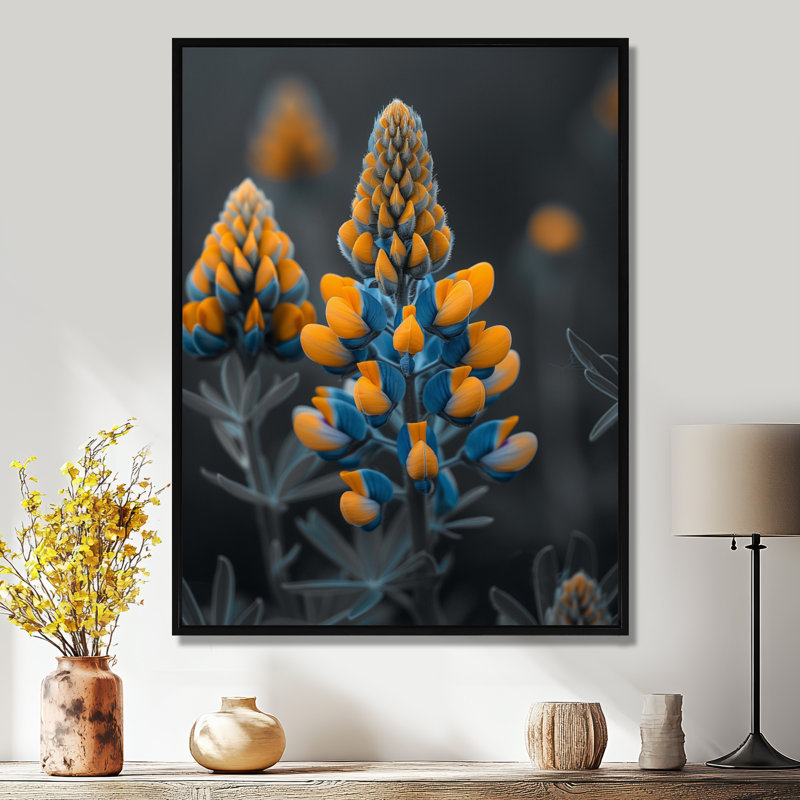«Yellow Bonnets» - Peaceful Summer Meadows - Blue Bonnets, art mural, Cadre flottant noir, H 34 po x l 44 po x P 1,5 po