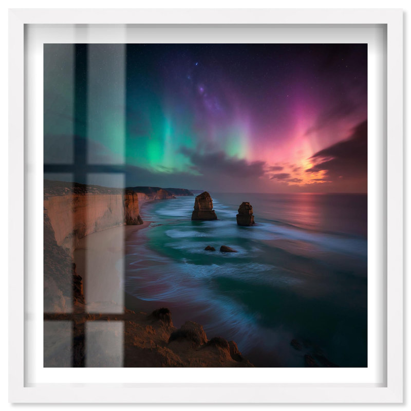 «Cosmic Coast Shadowbox», photographie côtière par Notoriart, cadre blanc, 31 x 31, H 31 po x l 31 po, Cadre blanc