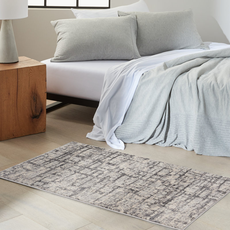 Tapis gris à motif abstrait Rush, Rectangle 2 pi 2 po x 3 pi 9 po